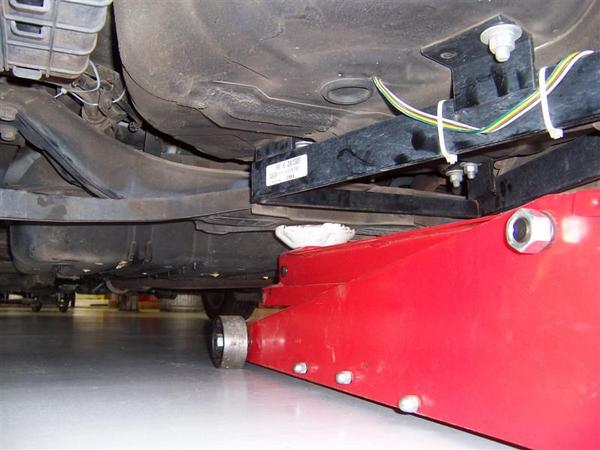 Jacking Up Your Car - Hyundai Wiki