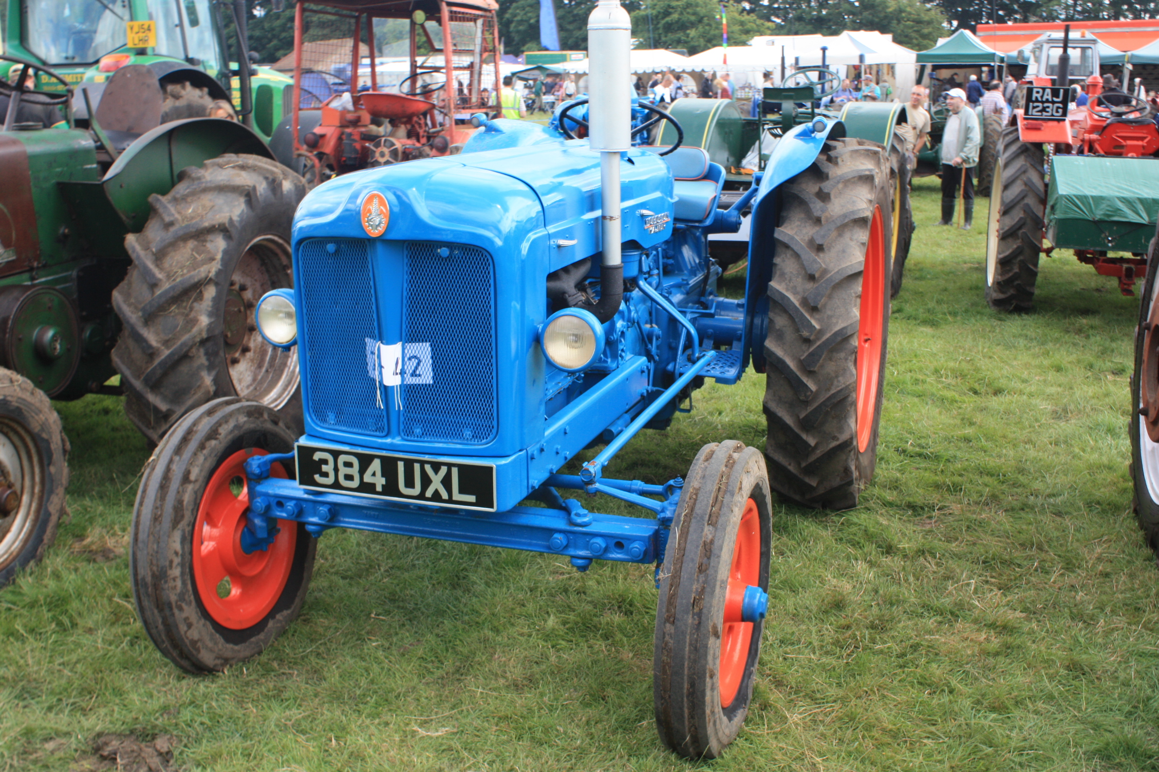 Fordson E1A Major Tractor & Construction Plant Wiki The classic