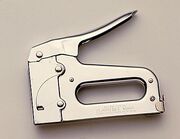 Staple gun