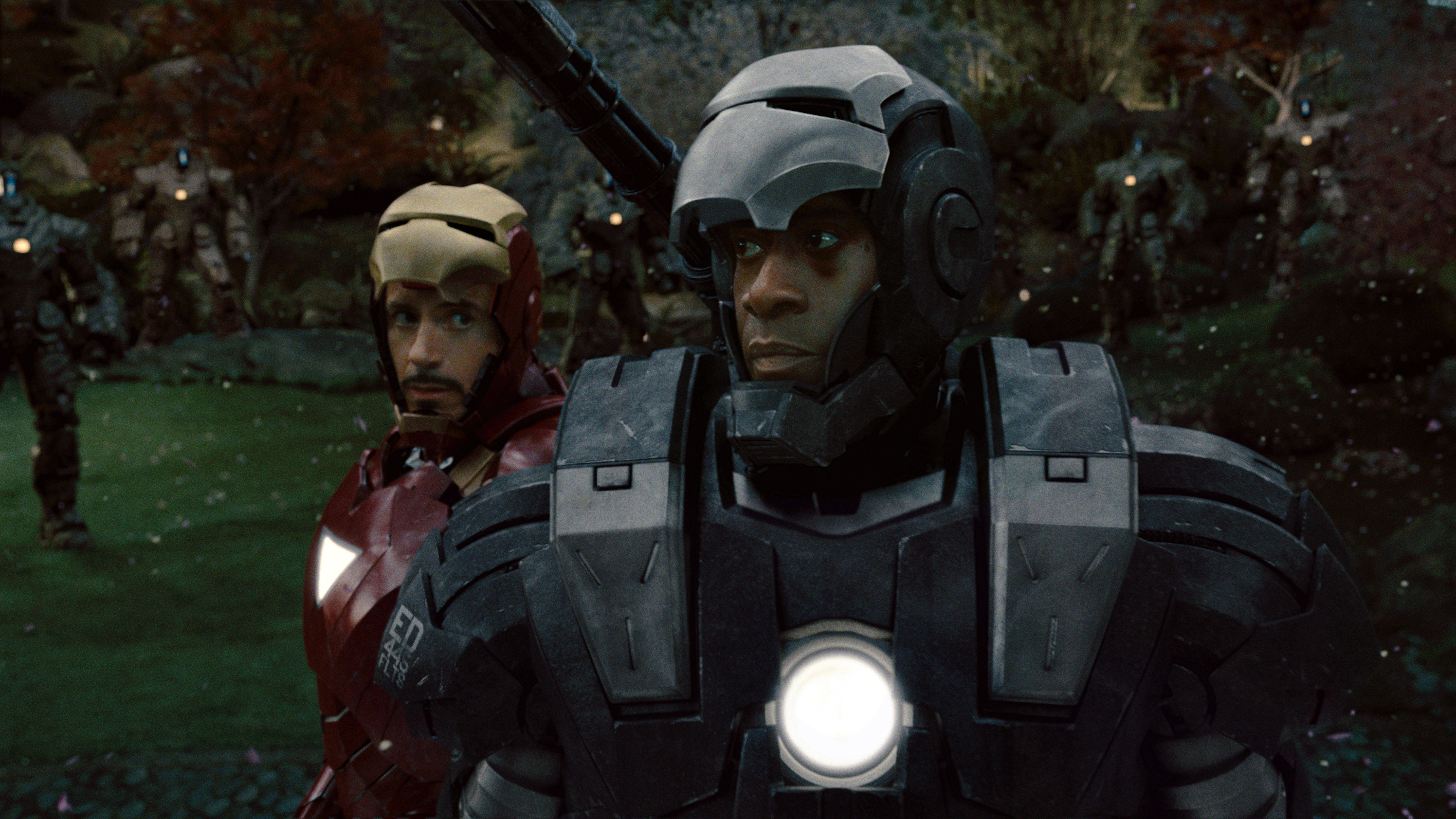 http://img3.wikia.nocookie.net/__cb20100731091448/marvelmovies/images/d/d8/War_Machine_%26_Iron_Man.jpg