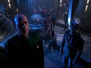 Der Doktor bei den Hologrammen
