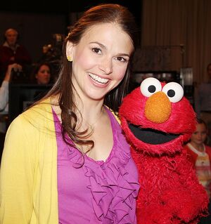 Sutton Foster Elmo