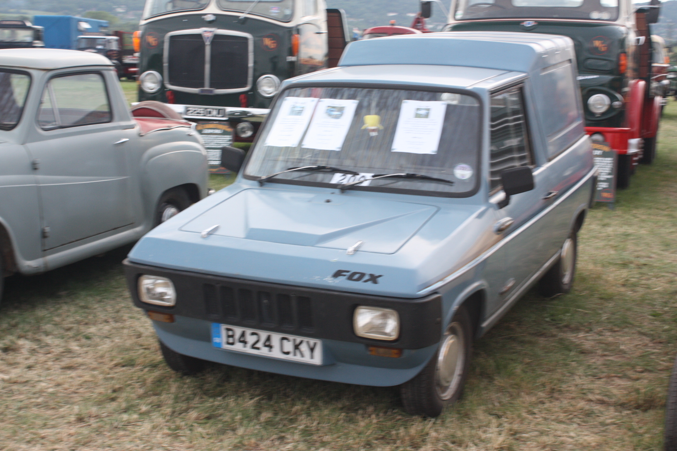 Reliant Fox - Tractor & Construction Plant Wiki - The classic vehicle