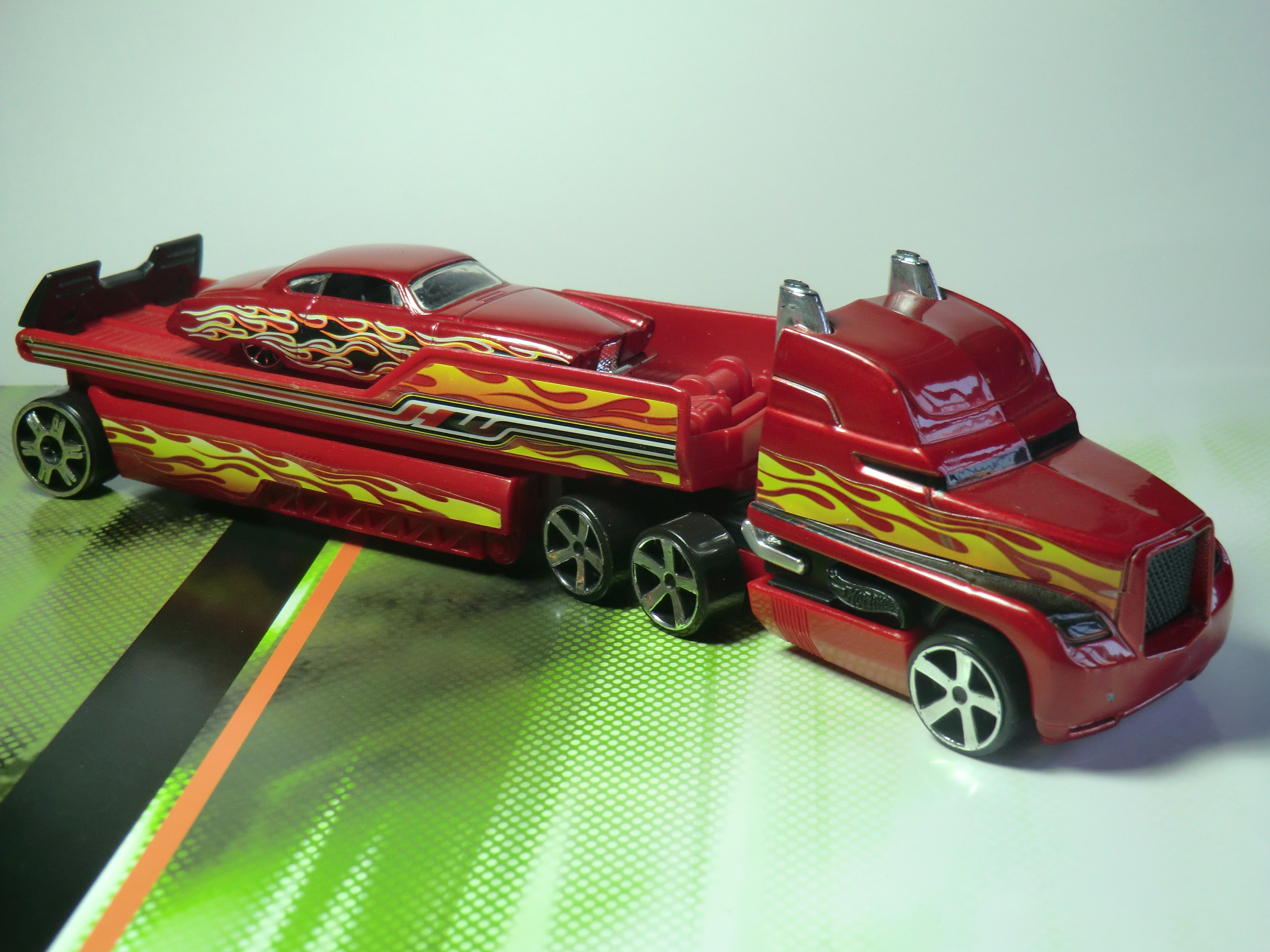 tesco hot wheels transporter