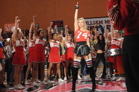 1228939-glee-run-the-world-617-409