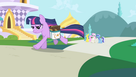 663px-Twilight Sparkle running S01E01