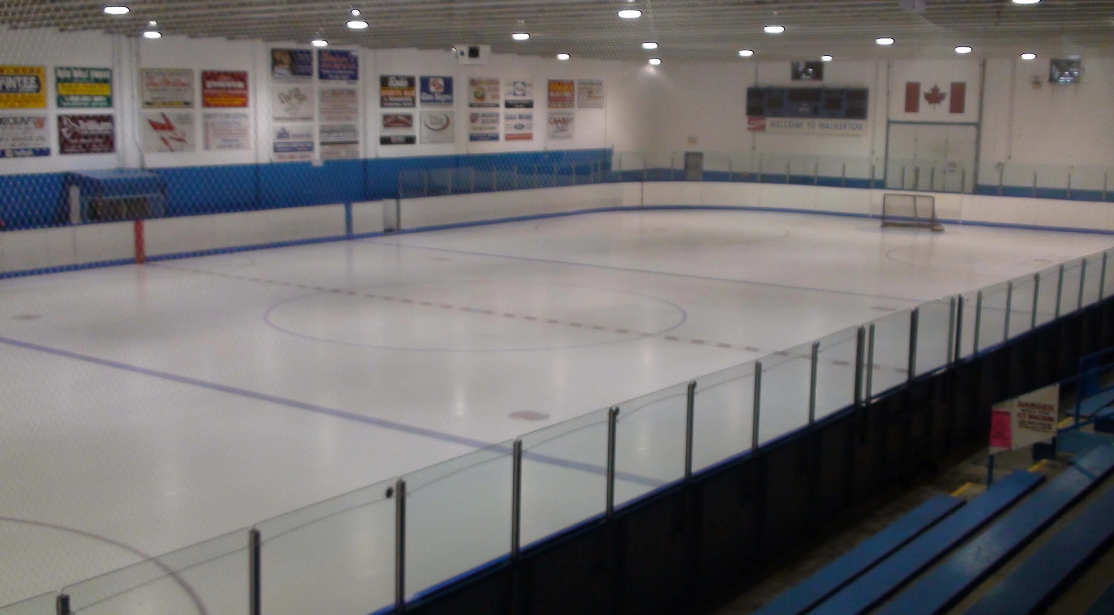 Image Walkerton Community Centre hockey arena Interior.jpg Ice