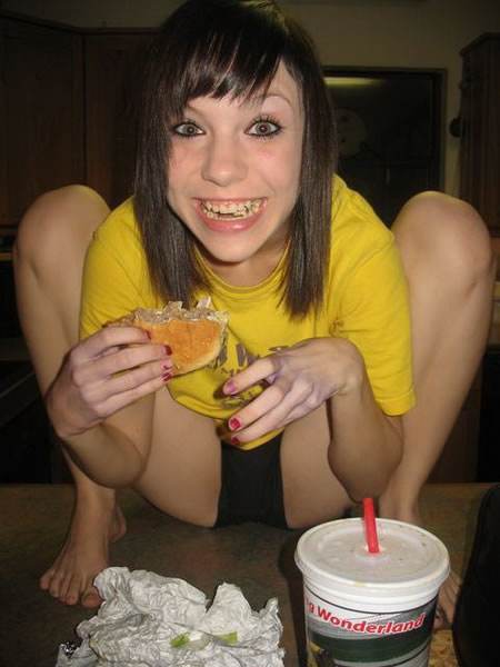 Crazy-burger-girl.jpg