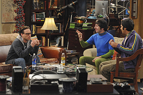... and Leonard in his apartment.jpg - The Big Bang Theory Wiki - Wikia