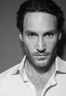 Qui est Callan Francis Mulvey