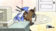 http://img3.wikia.nocookie.net/__cb20120501212458/regularshow/es/images/thumb/6/6c/Mordecai_y_Rigby-Bromistas.png/185px-Mordecai_y_Rigby-Bromistas.png