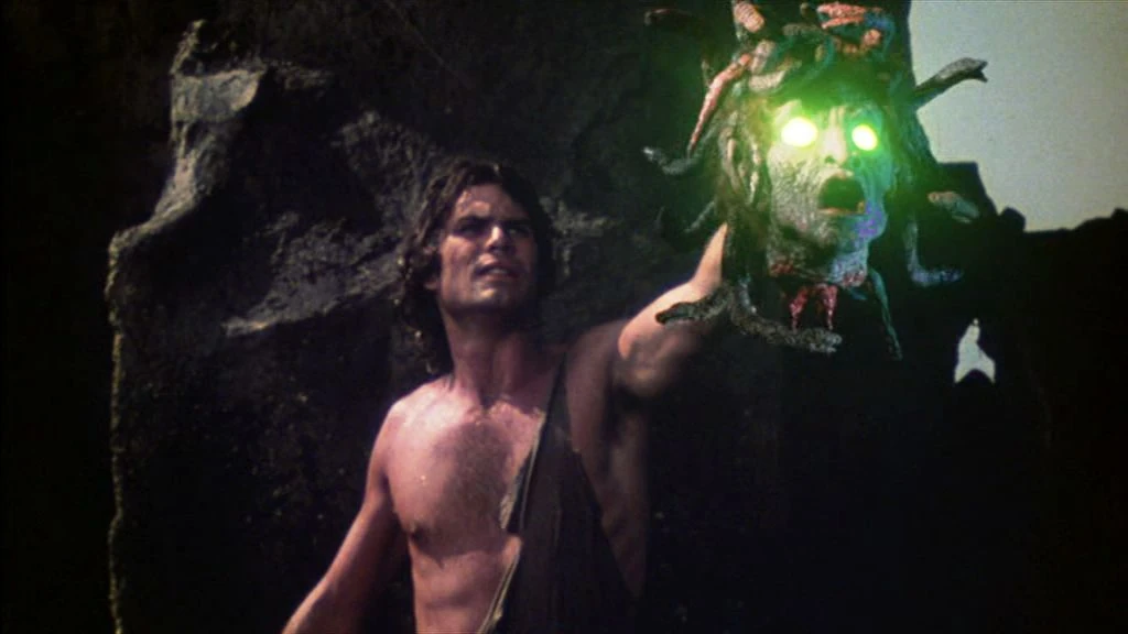 Perseus_and_Medusa's_head.jpg
