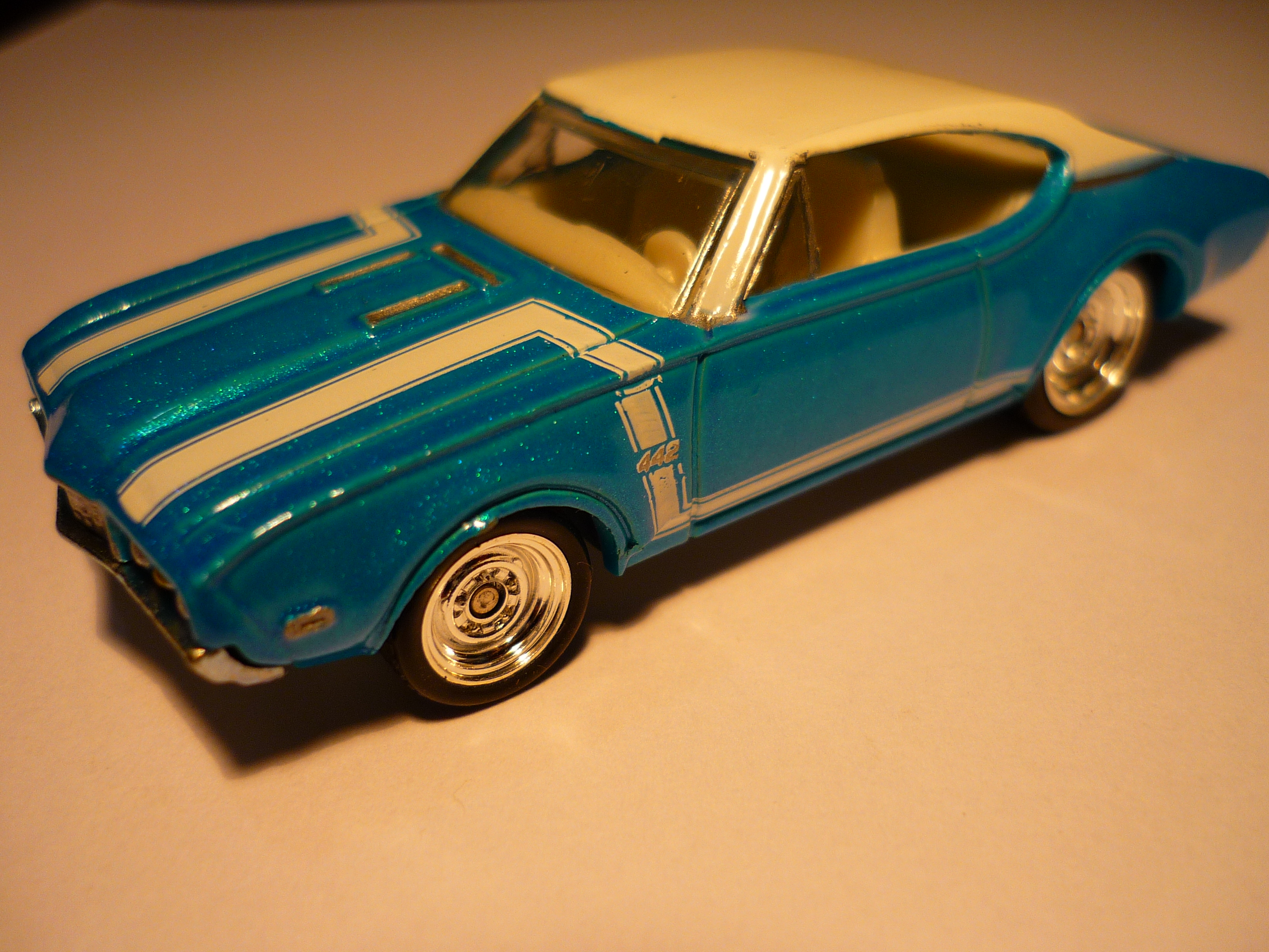 Hot Wheels Olds Inf Inet