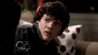My.Babysitter s.A.Vampire.S02E13.The.Date.To.End.All.Dates.Part.2.720p.HDTV.h264-OOO.mkv 000721387