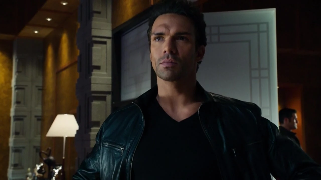 Constantine Drakon Arrow TV Series 001