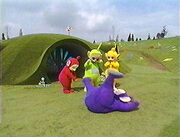 Tinky-Winky being clumsy