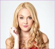 Ludmila-vs-violetta-4-262730