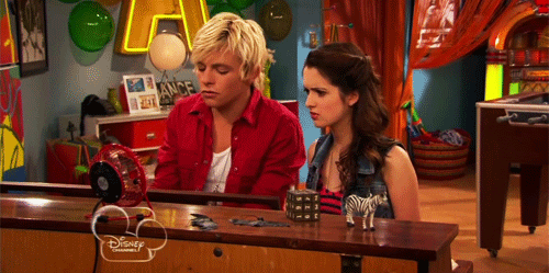 Is austin and ally dating