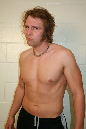 http://img3.wikia.nocookie.net/__cb20130706164127/prowrestling/images/2/2d/Jon_moxley_4.jpg