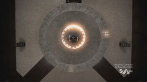 Warehouse 13 S04E12-19-53-36-