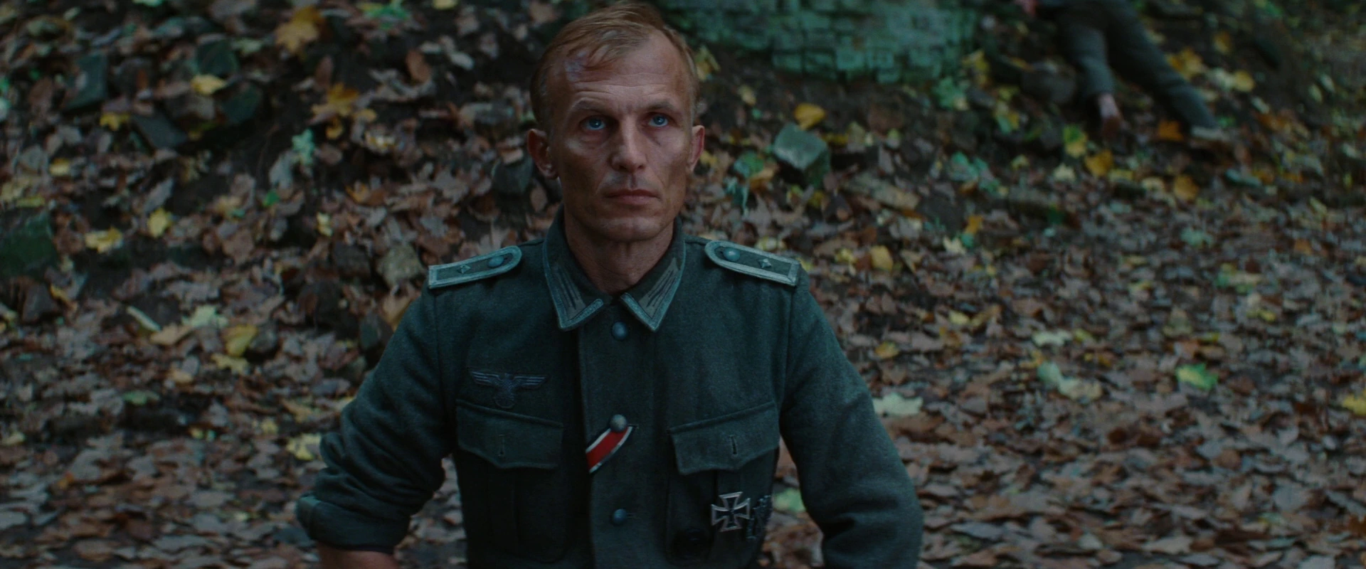 Image Werner Rachtman looks at the Bear Jew.jpg Inglourious Basterds Wiki