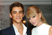 Taylor-swift-the-giver
