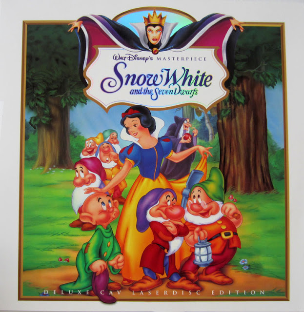 walt disney showcase collection snow white