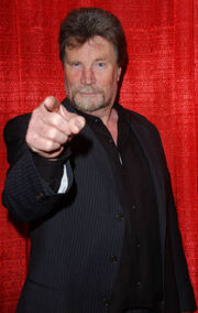Vernon-wells-alo-107125