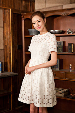 Lee Da Hee20