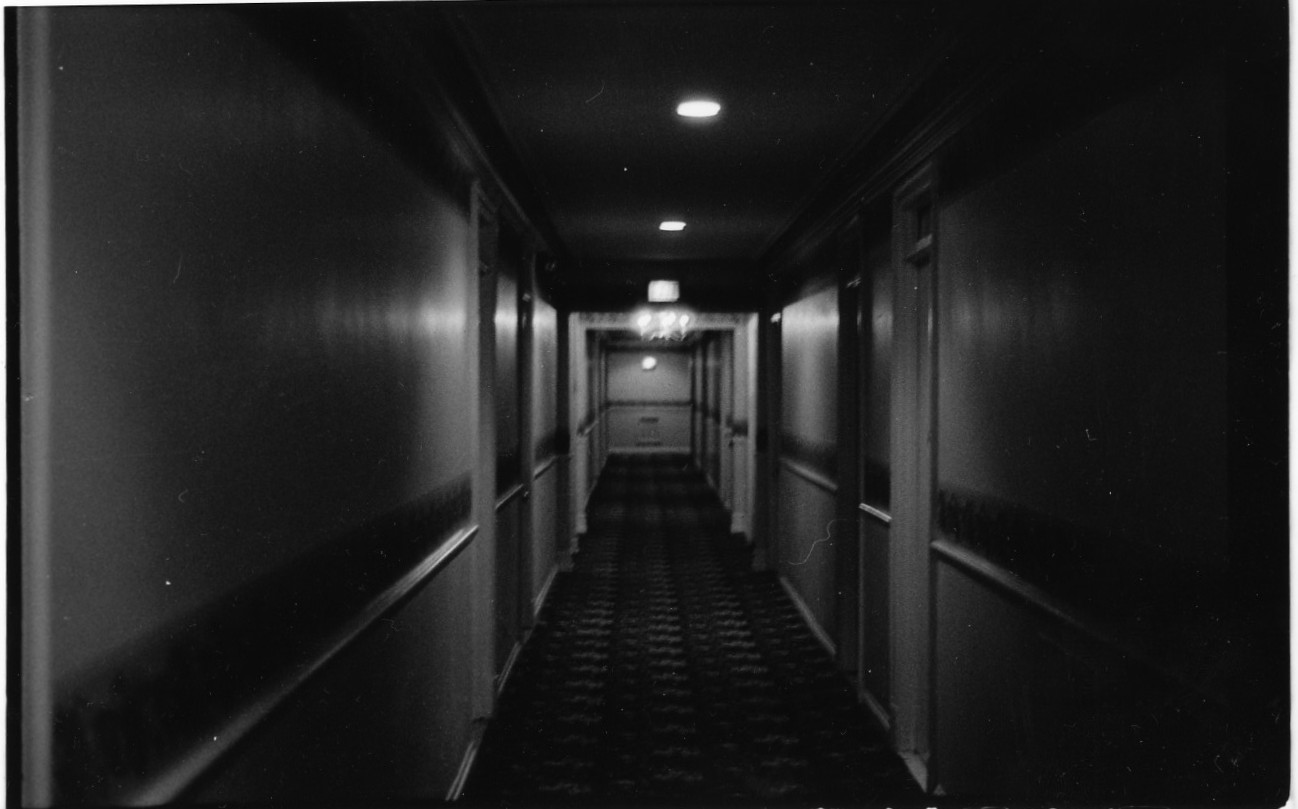 Image - Zzz-creepy-hallway.jpg – Creepypasta Wiki