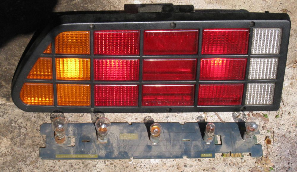 Taillights, Marker Lights and Turn Signals - DeLorean Tech Wiki