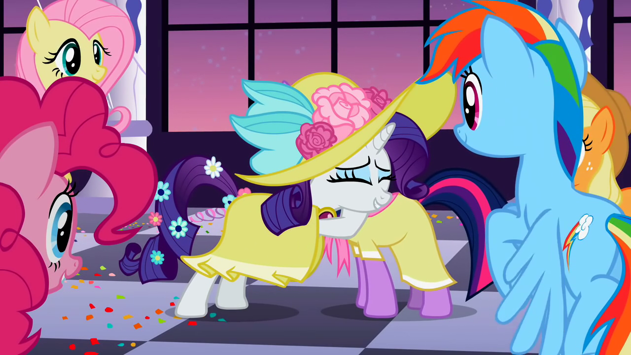 Image - Rarity and Twilight hug awww S2E9.png - My Little Pony ...