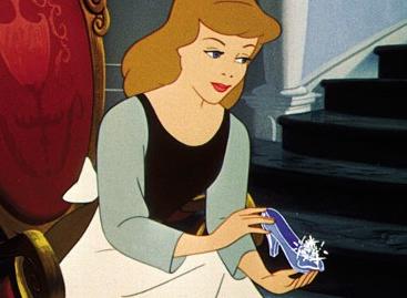 Image - Cinderella Holding the Glass Slipper.jpg - Disney Wiki - Wikia