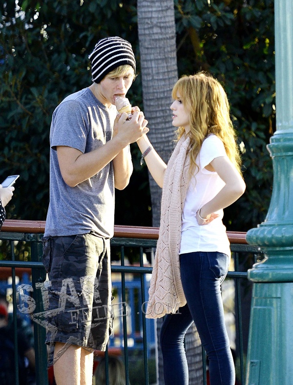 Image - Bella-thorne-boyfriend-ice-cream.jpg - Shake It Up Wiki