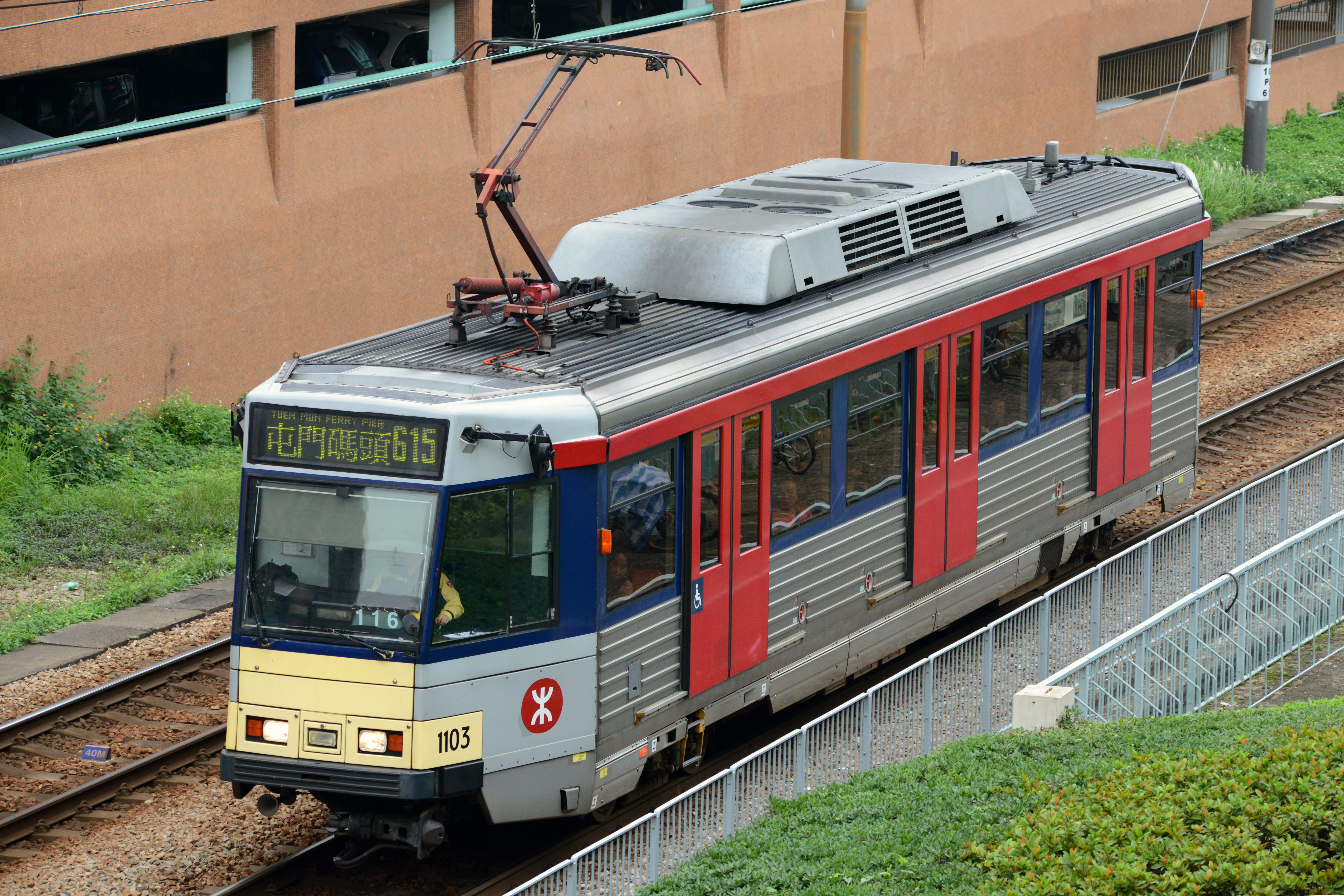 輕鐵615線 - 香港鐵路大典