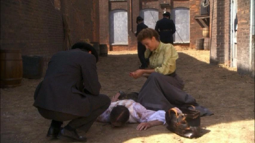 http://img3.wikia.nocookie.net/__cb20141021030225/cinemorgue/images/7/70/Robertdodds-murdochmysteries2.jpg